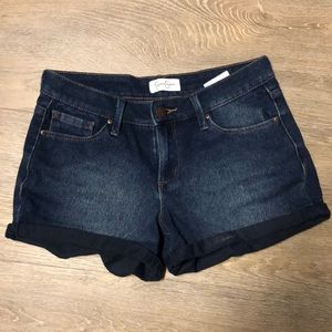 JESSICA SIMPSON shorts.